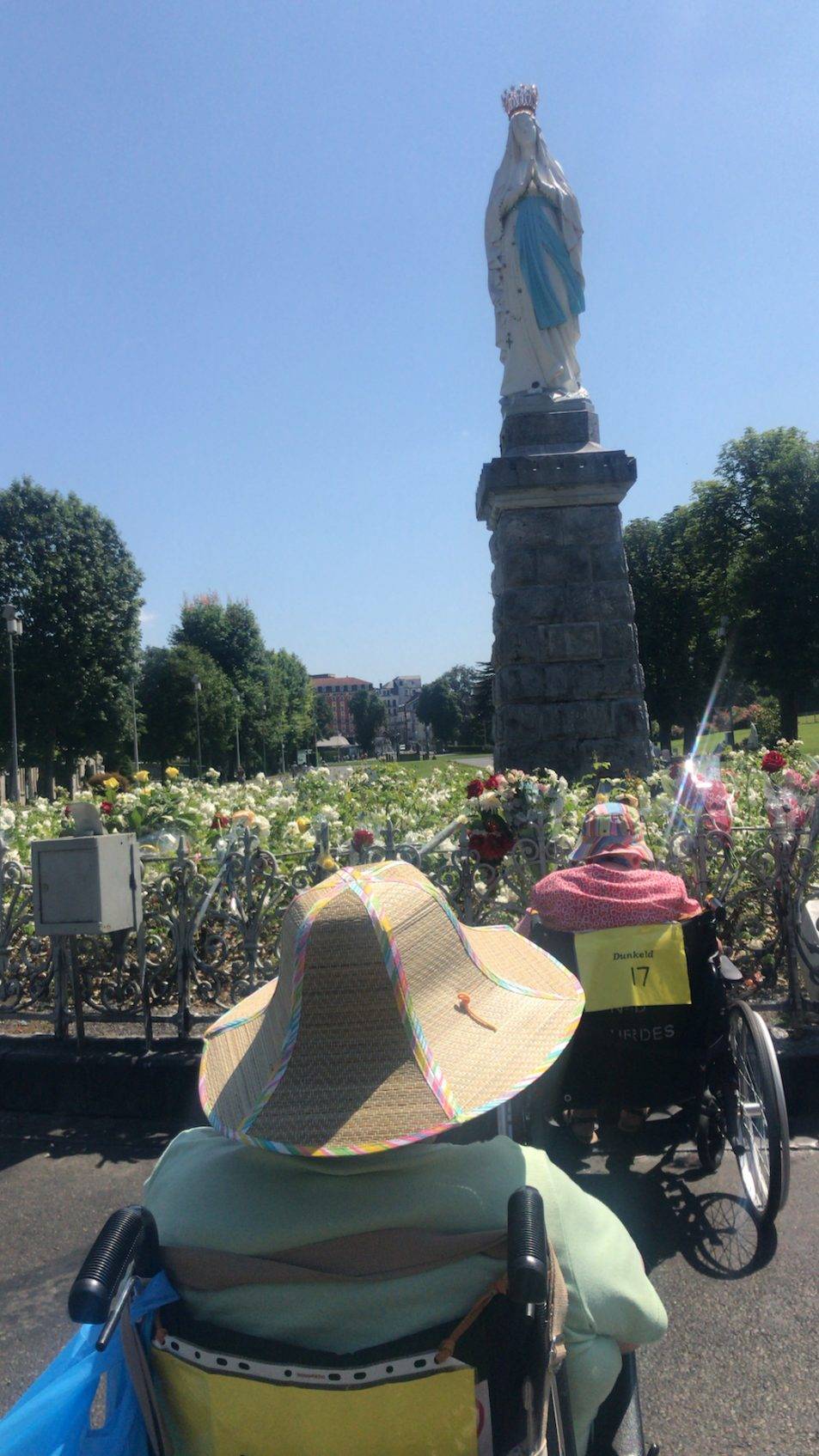 Working as a Youth Volunteer in Lourdes 2018 DIOCESE of DUNKELD